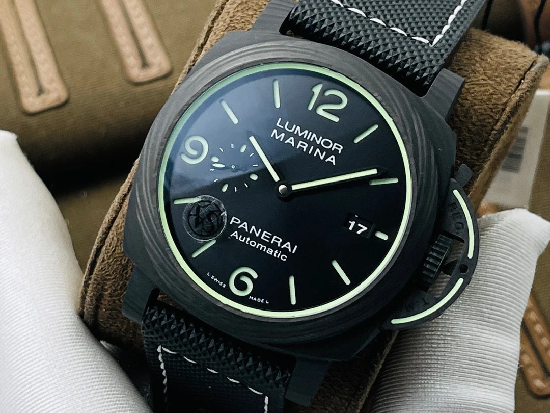 Panerai Carbon PAM01119 44mm — photographed off the sweep