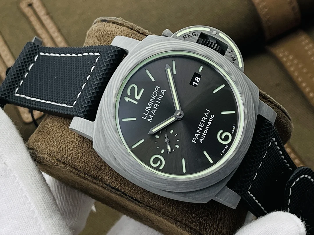 Panerai Carbon PAM01119 44mm — photographed off the sweep