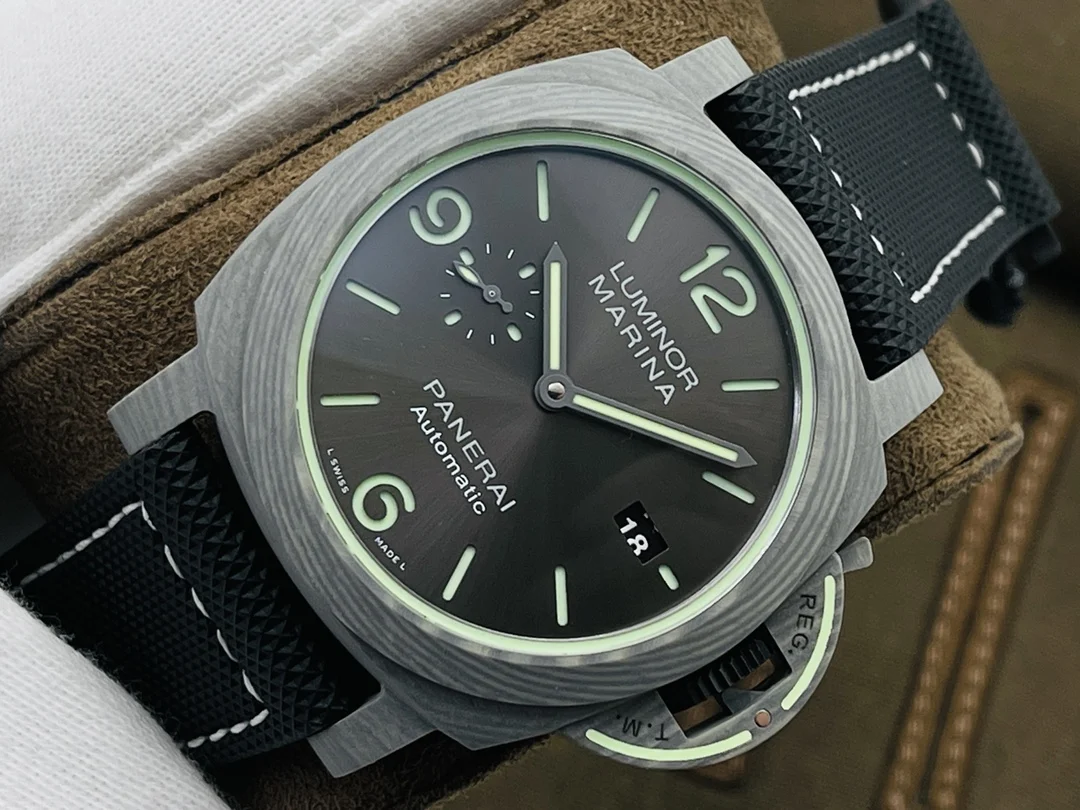 Panerai Carbon PAM01119 44mm — photographed off the sweep