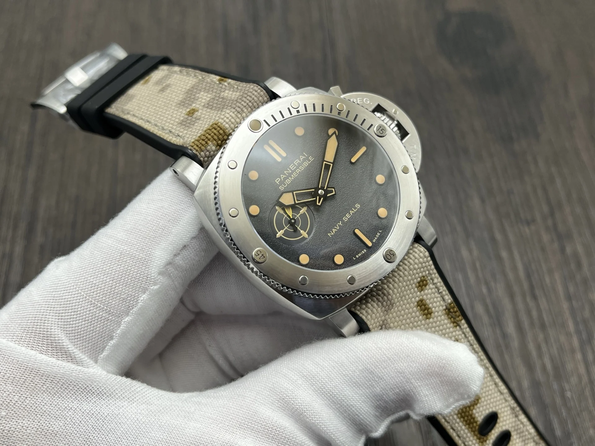 Panerai Carbon PAM01513 — photographed off the sweep