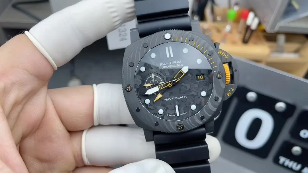 Panerai Carbon