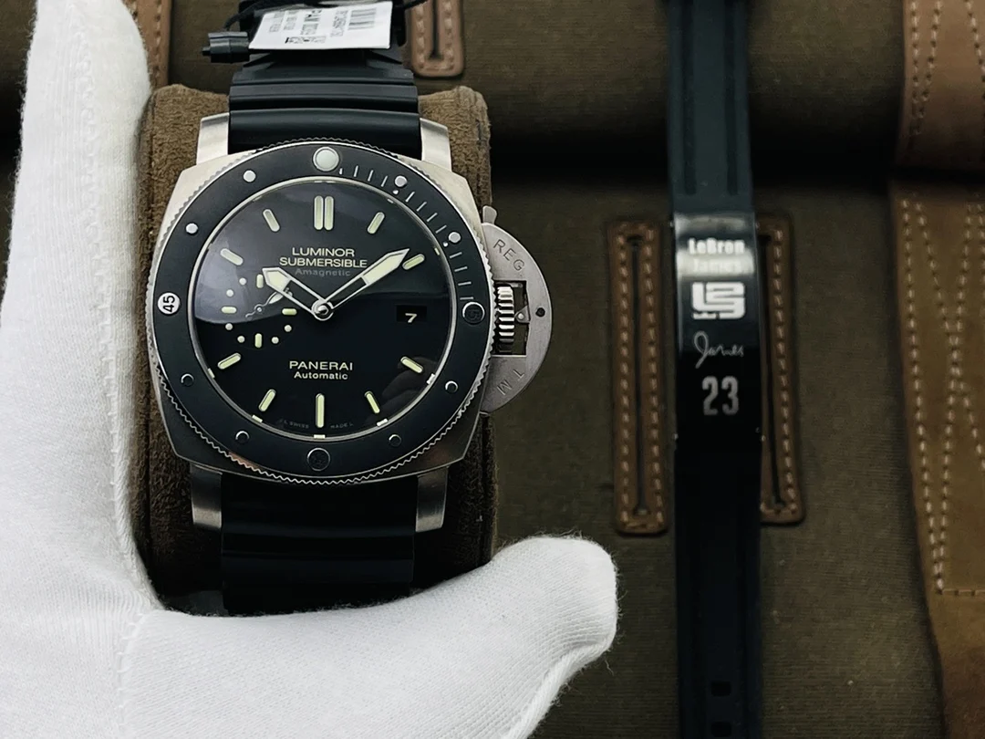 Panerai Ceramic 44mm — photographed off the sweep