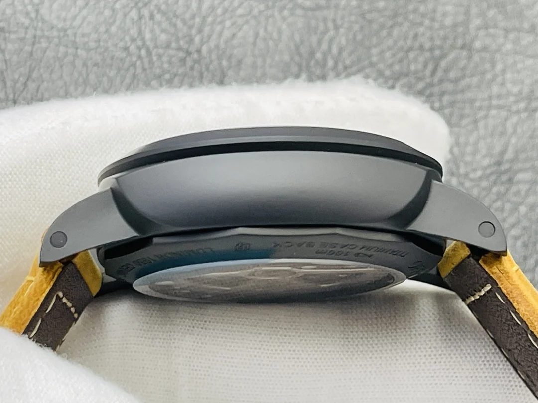 Panerai Ceramic 44mm — photographed off the sweep