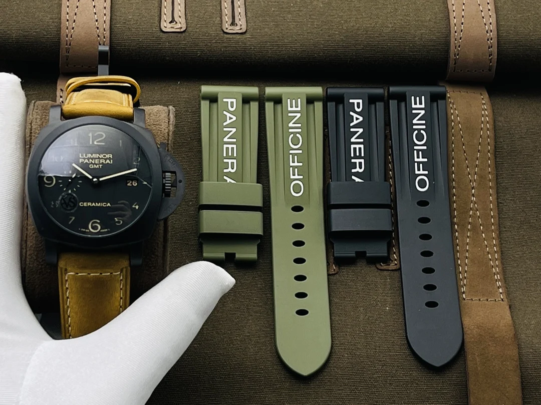 Panerai Ceramic 44mm — photographed off the sweep