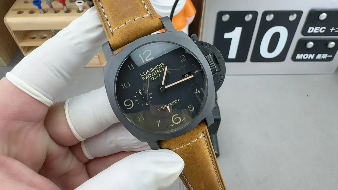 Panerai Ceramic 44mm — photographed off the sweep