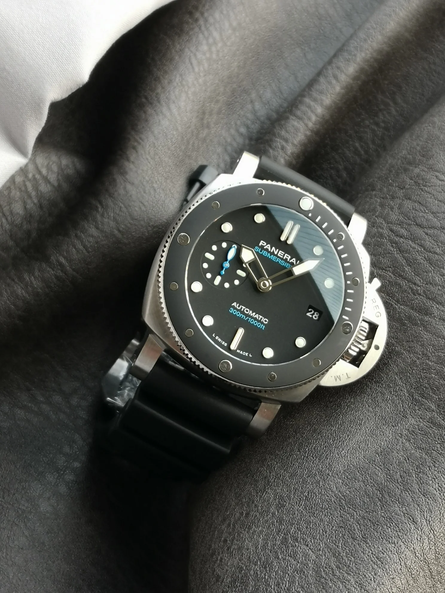 Panerai Ceramic Black Dial PAM00683
