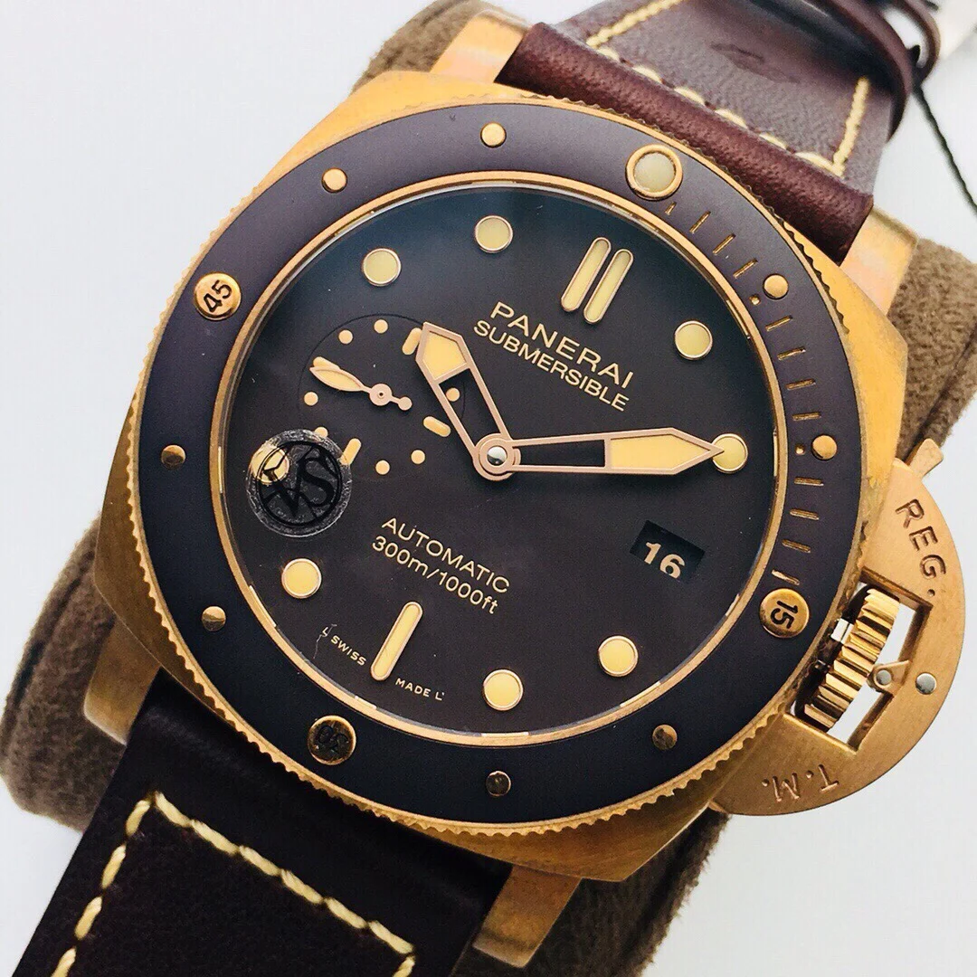 Panerai Ceramic Green Dial PAM00968 47mm — photographed off the sweep
