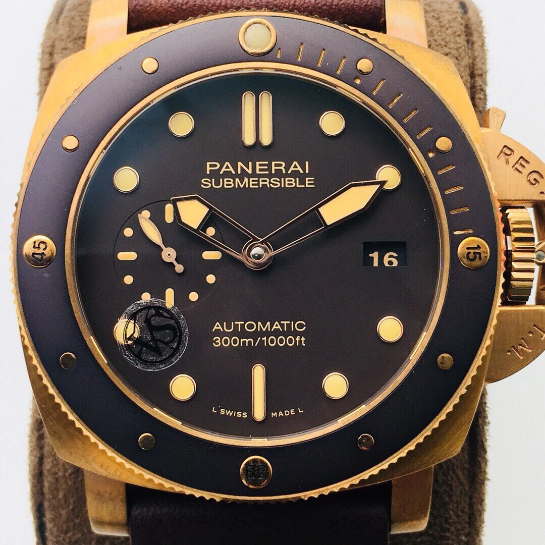 Panerai Ceramic Green Dial PAM00968 47mm — photographed off the sweep