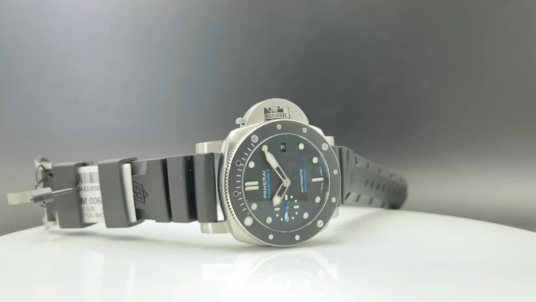 Panerai Ceramic PAM00683