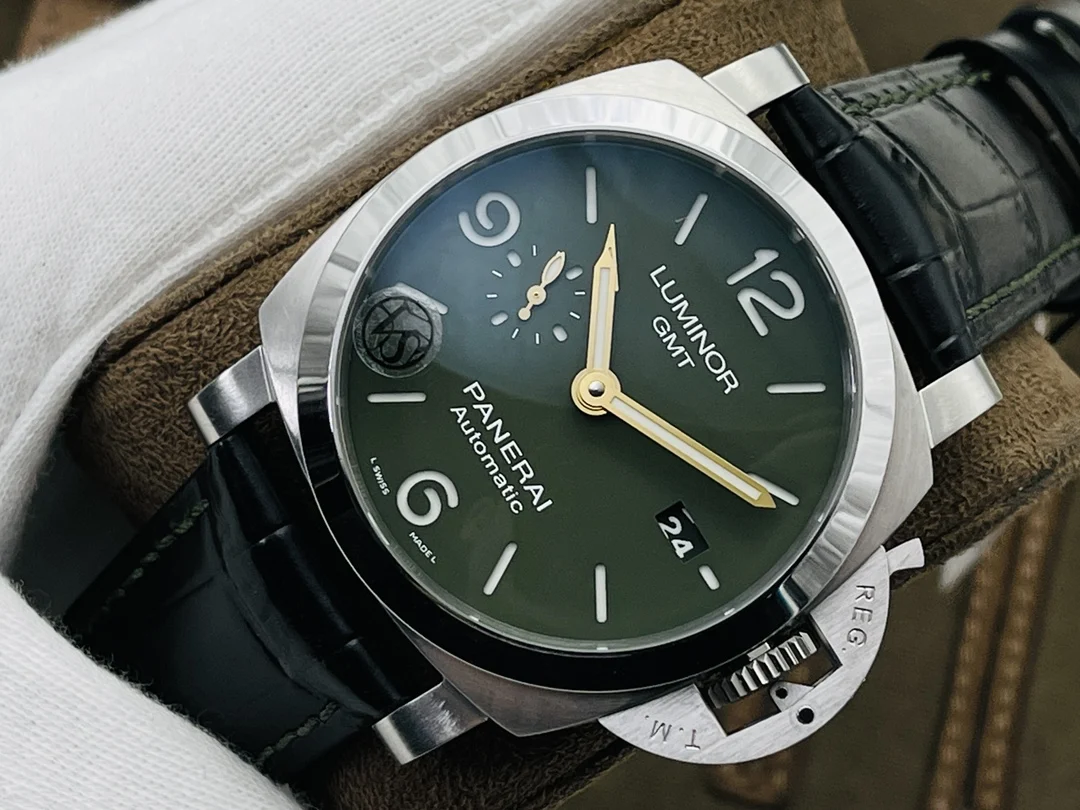 Panerai Green Dial PAM01056 44mm — photographed off the sweep