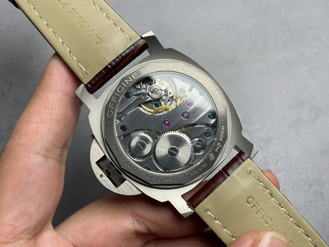 Panerai Luminor Bamboo PAM00177 — photographed off the sweep