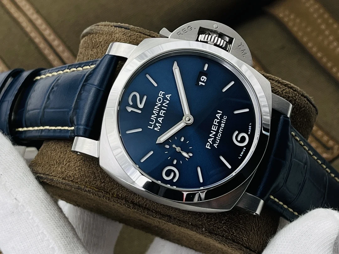 Panerai Luminor Marina Blue Dial PAM01313 44mm — photographed off the sweep