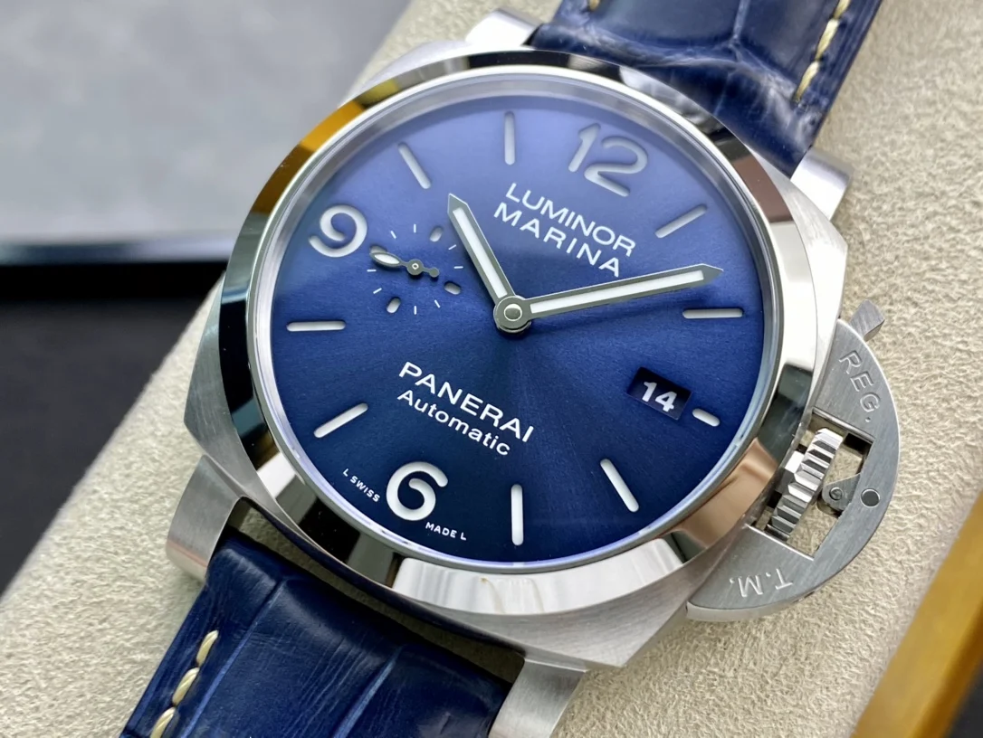 Panerai Luminor Marina Blue Dial PAM01313 44mm — photographed off the sweep