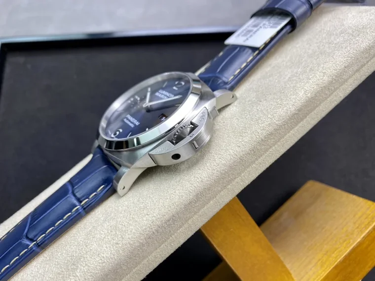 Panerai Luminor Marina Blue Dial PAM01313 44mm