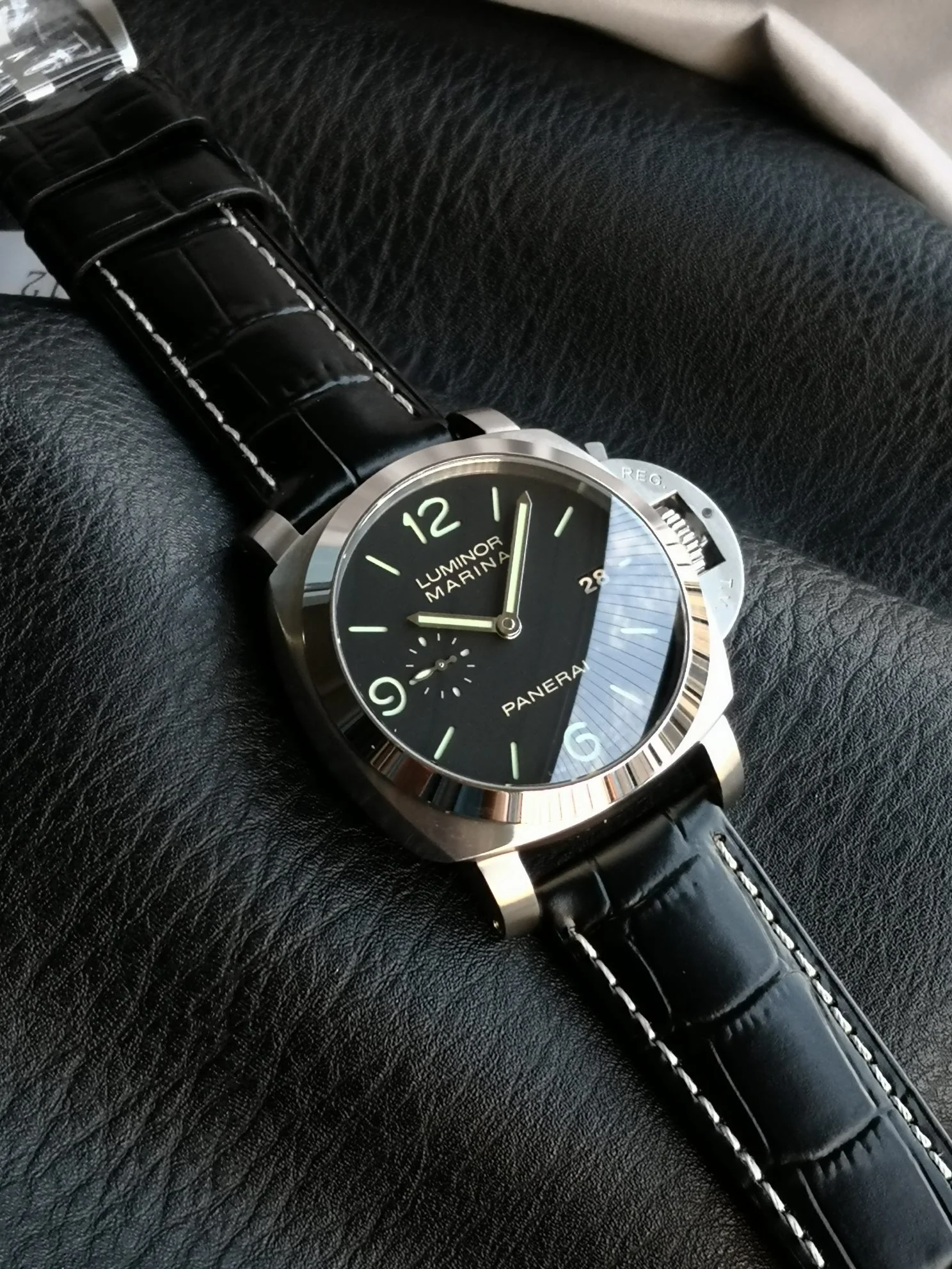 Panerai Luminor PAM00312 — photographed off the sweep
