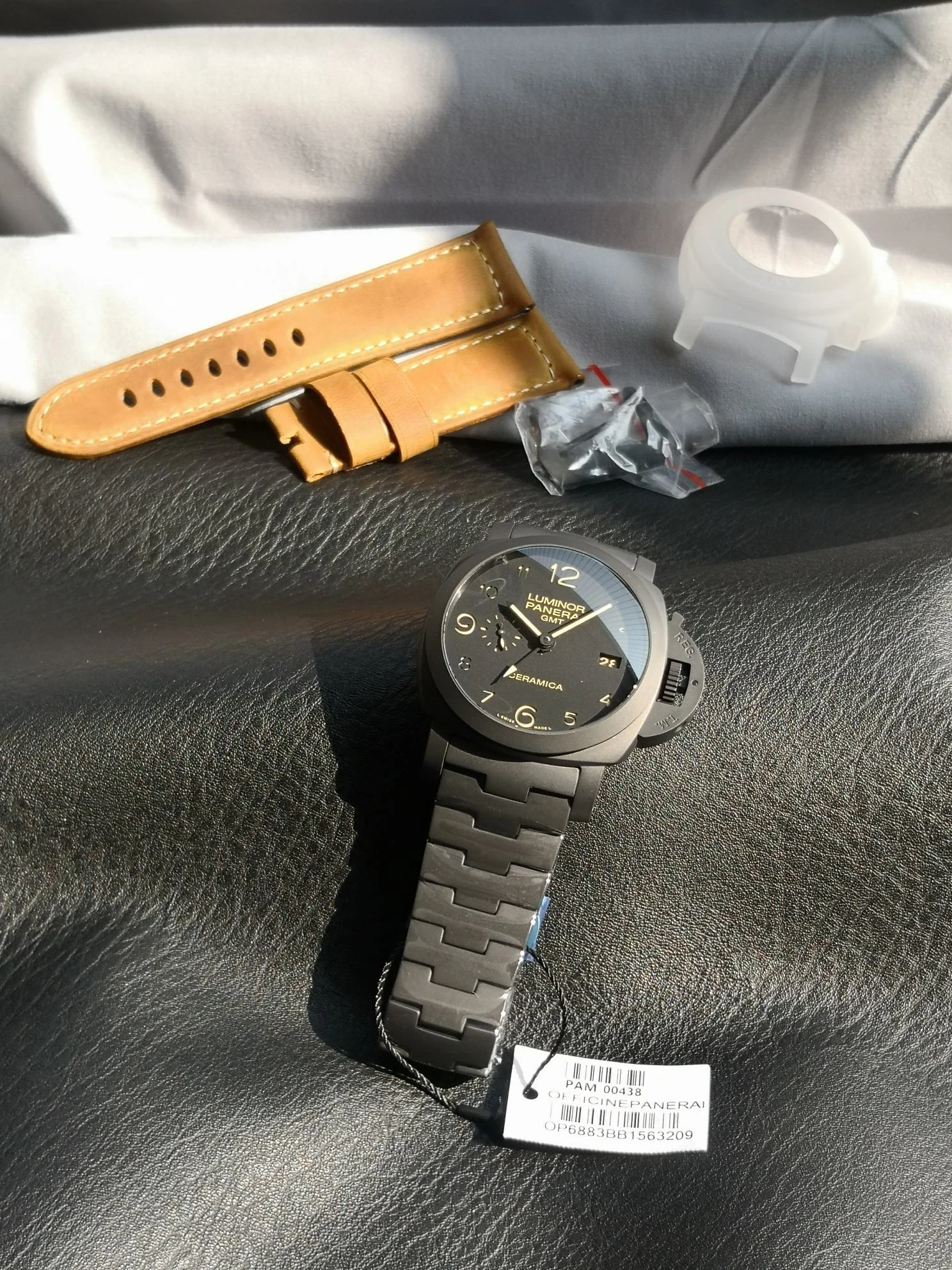 Panerai Luminor PAM00438