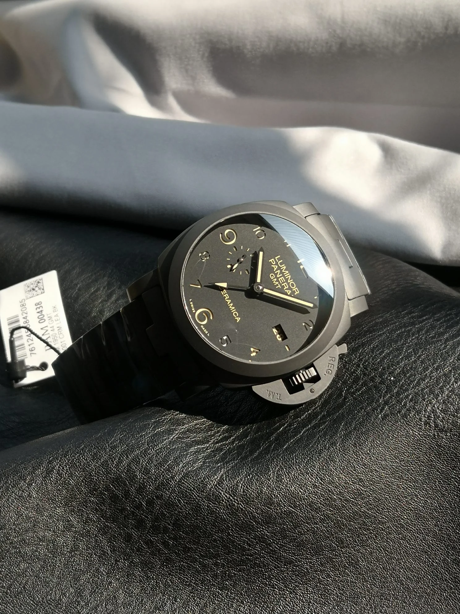 Panerai Luminor PAM00438 — photographed off the sweep