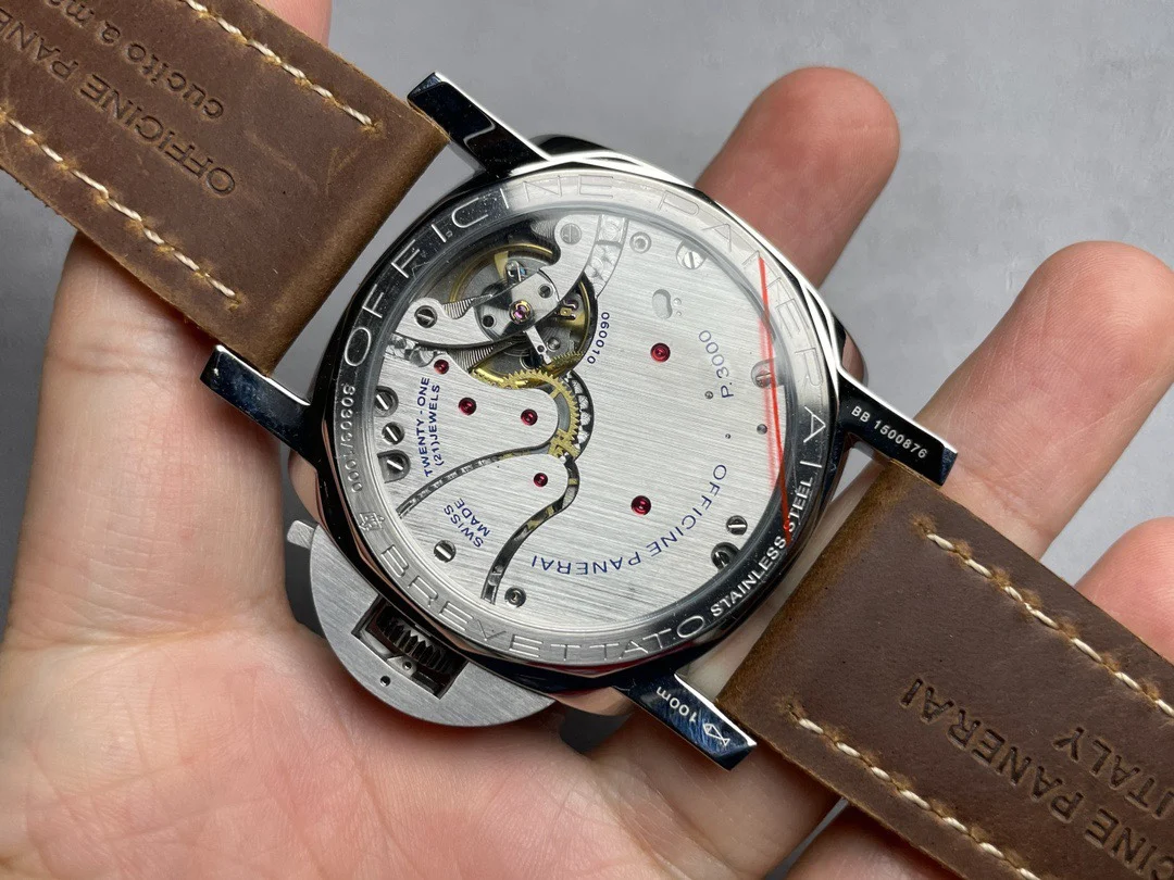 Panerai Luminor PAM00605 — photographed off the sweep
