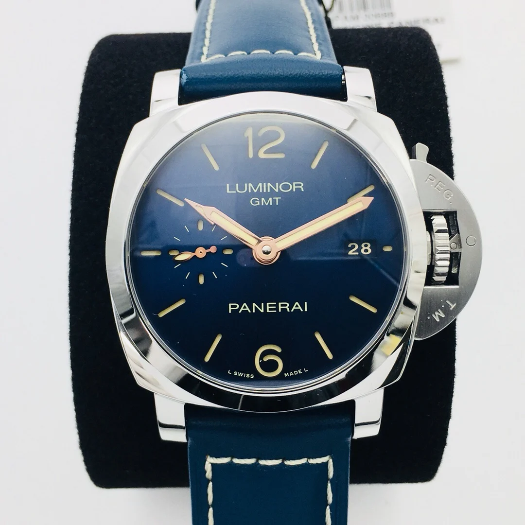 Panerai Luminor PAM00688 — photographed off the sweep