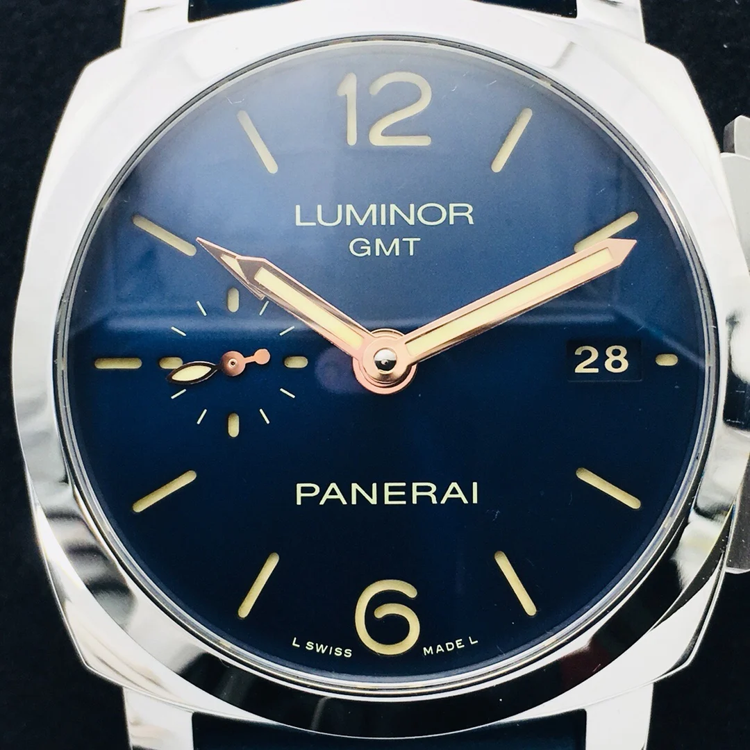 Panerai Luminor PAM00688 — photographed off the sweep