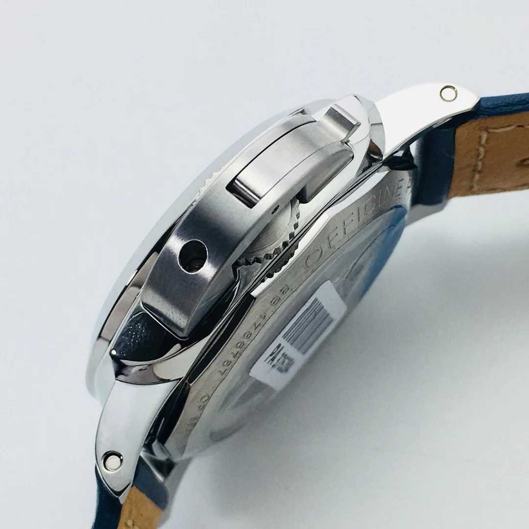 Panerai Luminor PAM00688 — photographed off the sweep