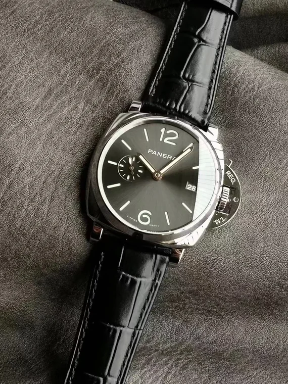 Panerai Luminor PAM01250