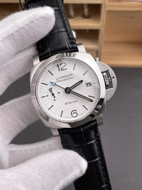 Panerai Luminor PAM01367 40mm