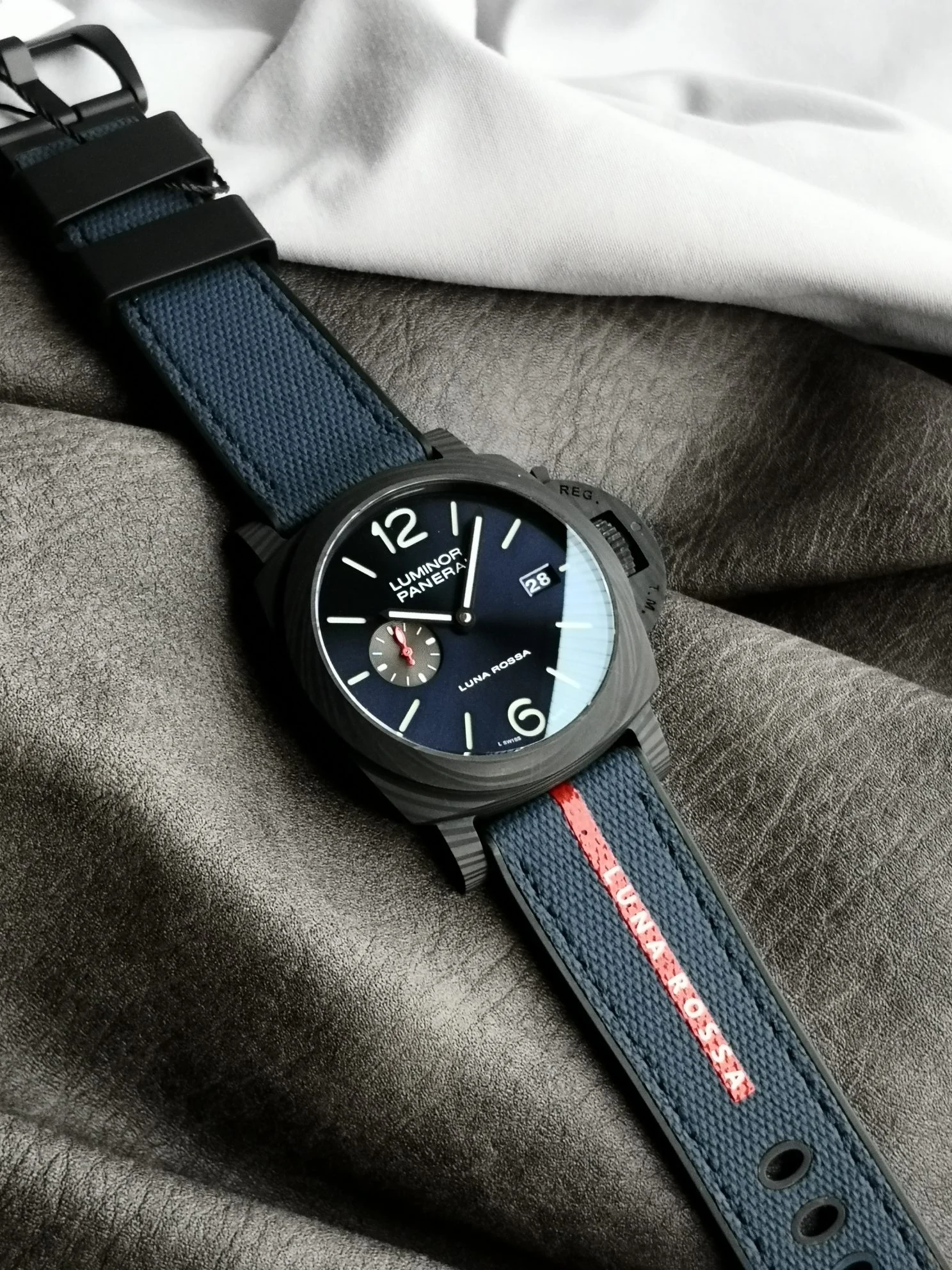 Panerai Luminor PAM01529 — photographed off the sweep