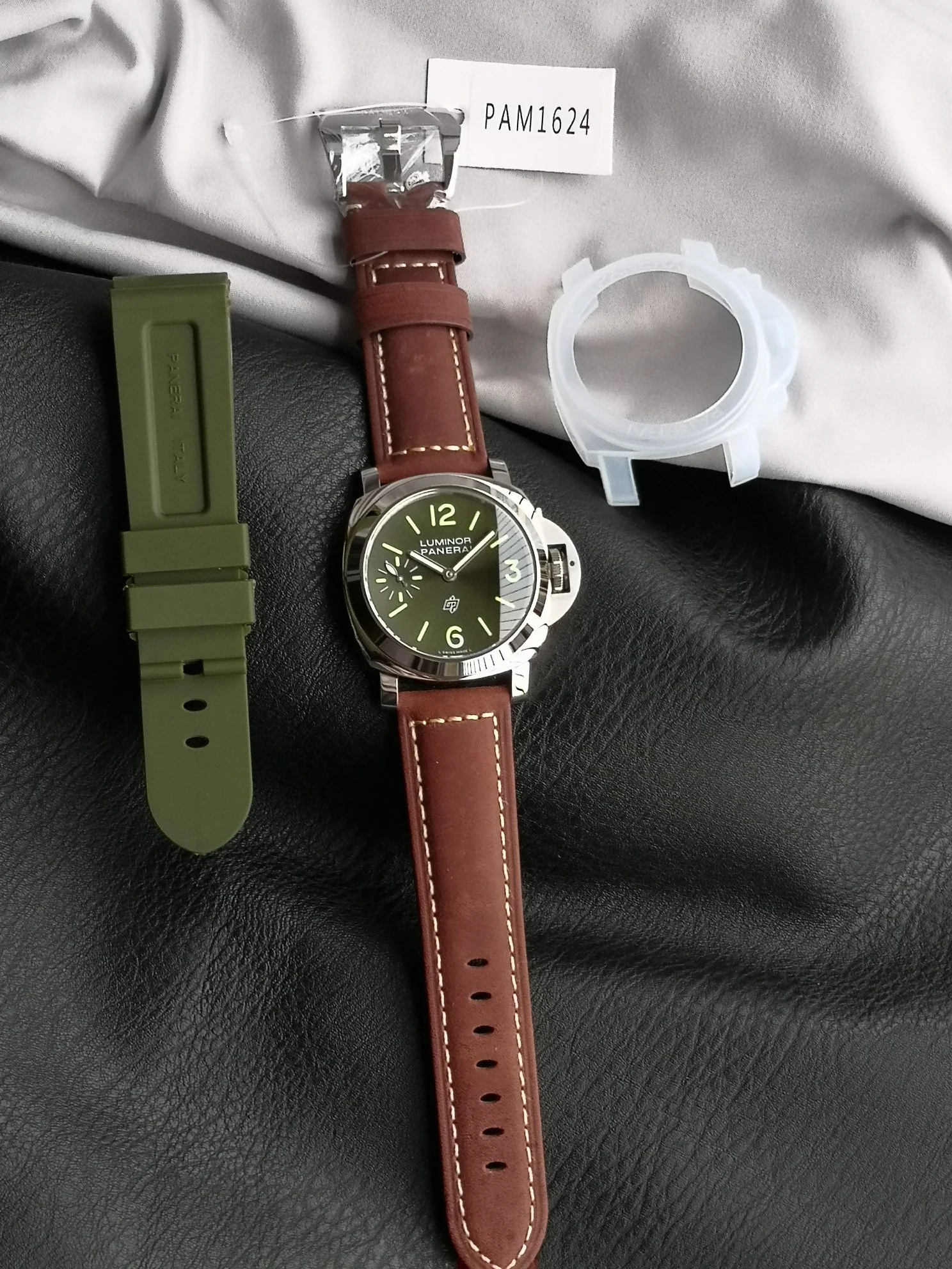 Panerai Luminor PAM01624