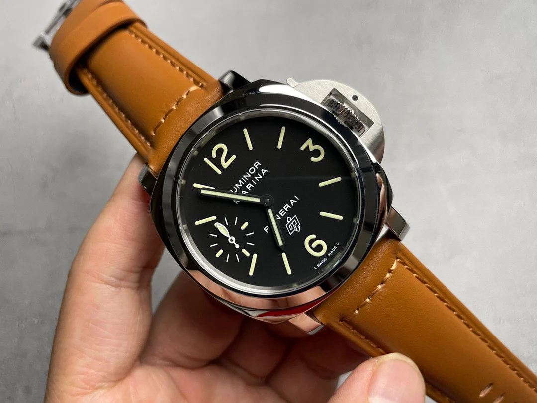 Panerai PAM00005 — photographed off the sweep
