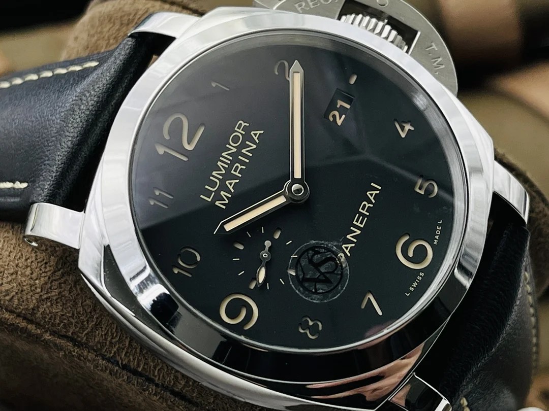 Panerai PAM00312 44mm — photographed off the sweep