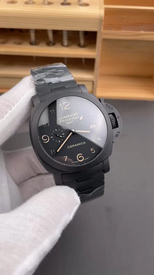 Panerai PAM00438