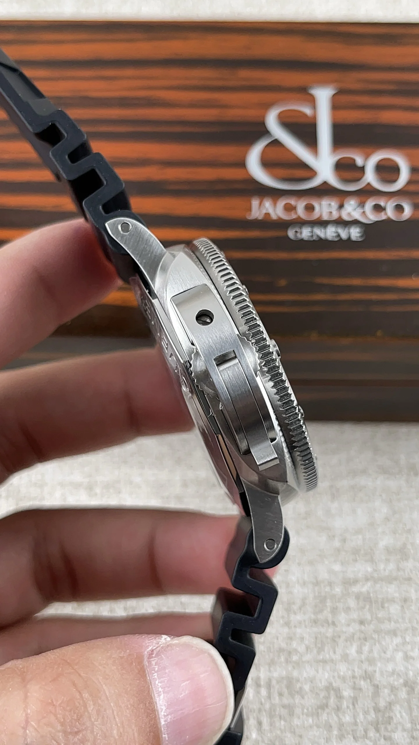 Panerai PAM00900 — photographed off the sweep