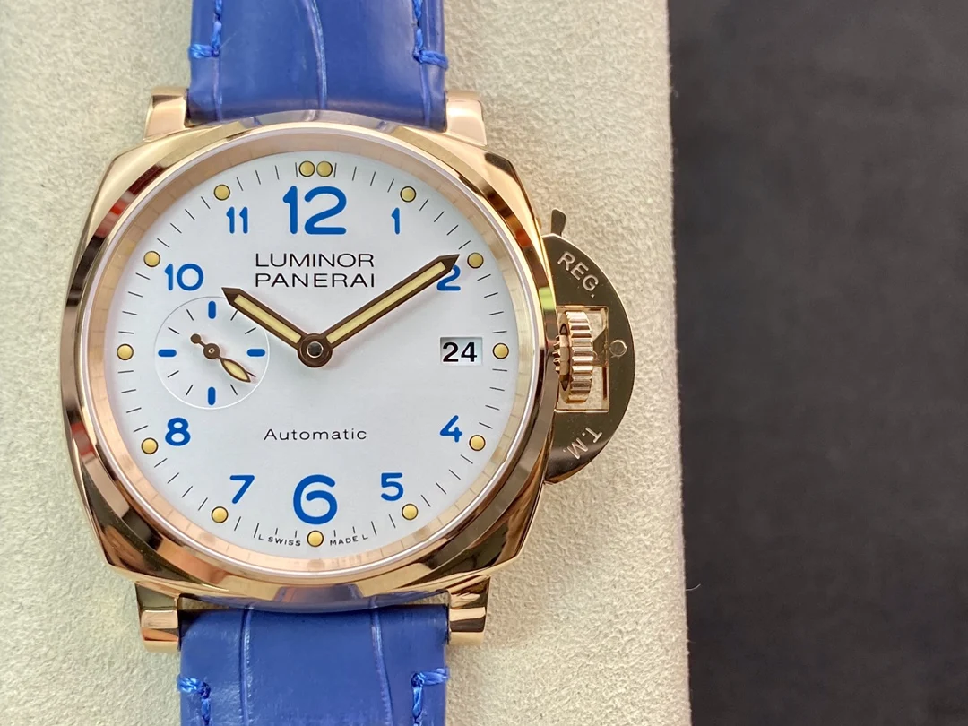 Panerai PAM00908 — photographed off the sweep