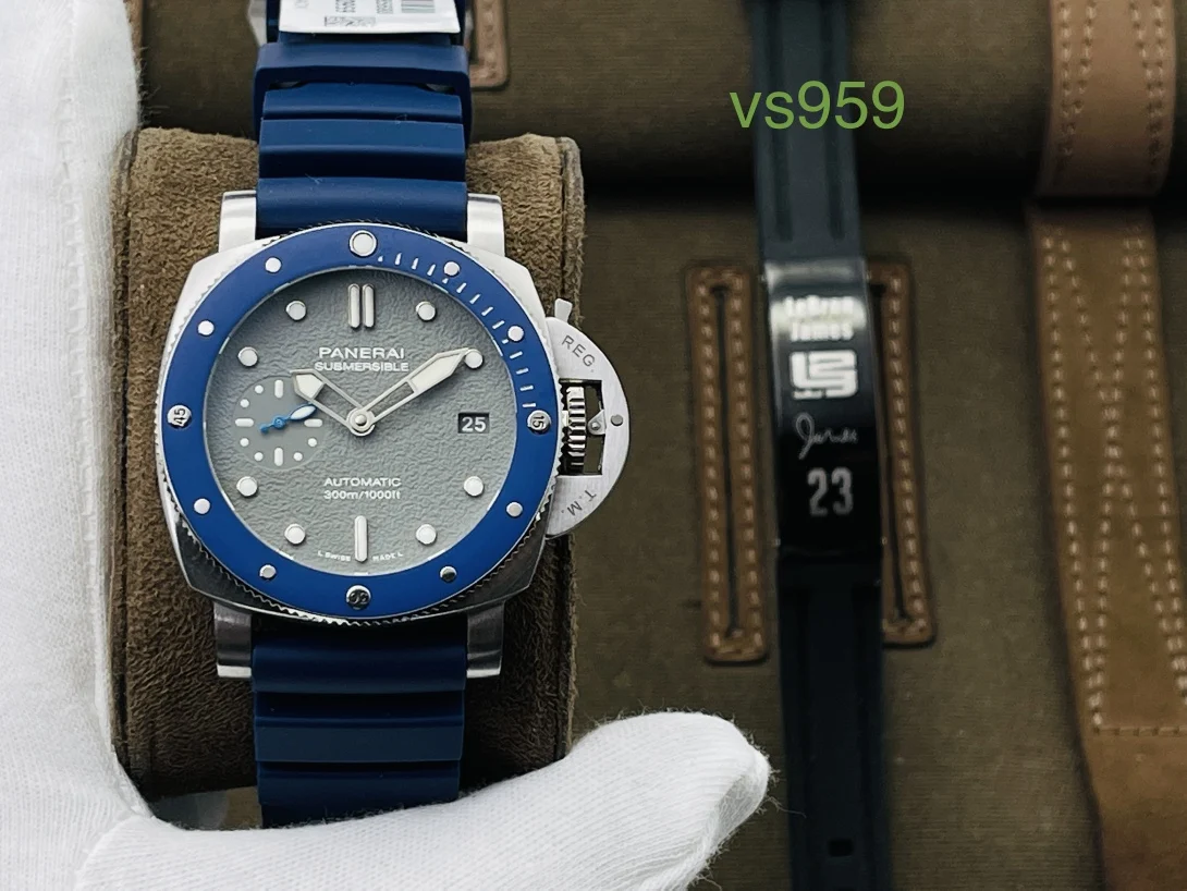 Panerai PAM00959 — photographed off the sweep
