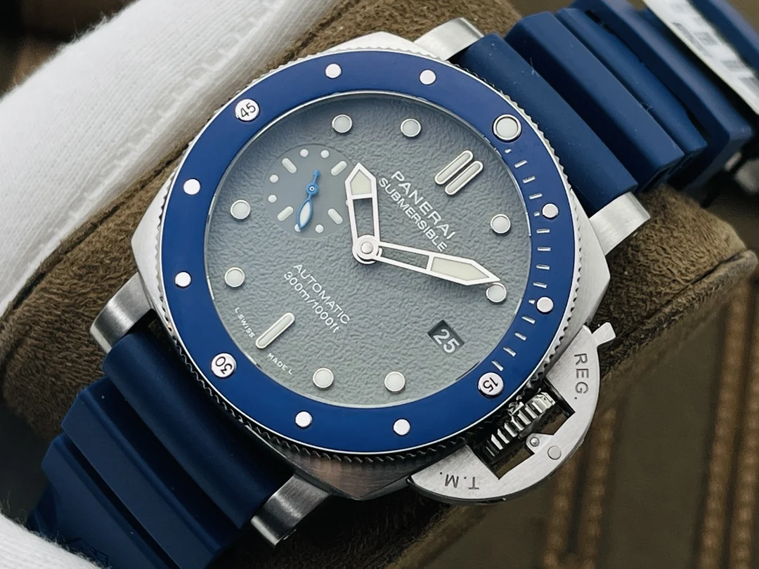 Panerai PAM00959 — photographed off the sweep