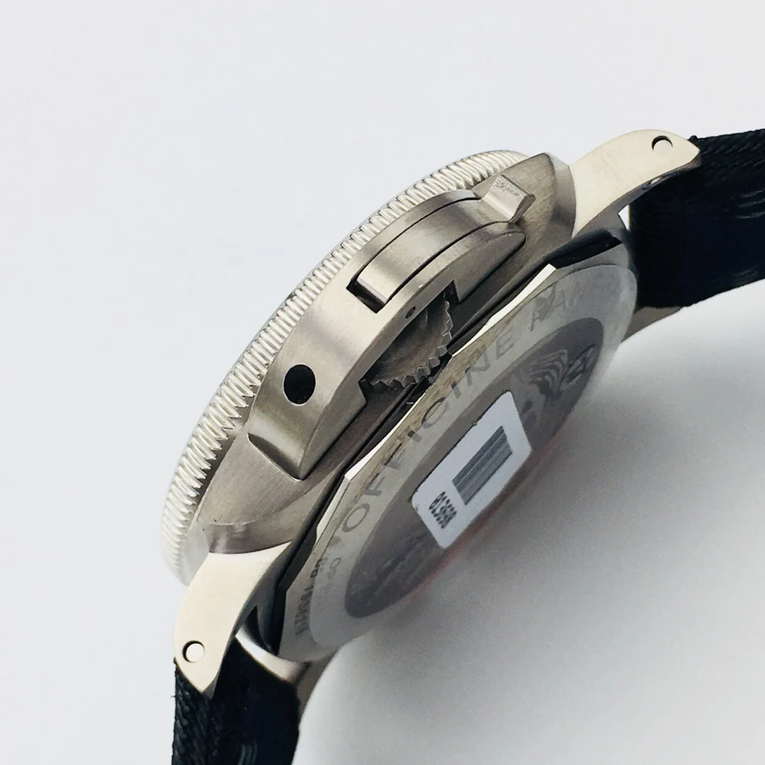 Panerai PAM00984 47mm — photographed off the sweep