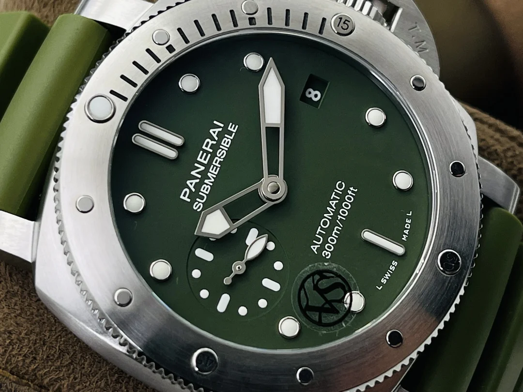 Panerai PAM01055 — photographed off the sweep