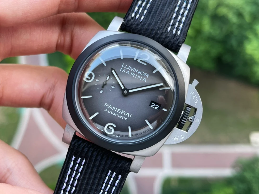 Panerai PAM01122 — photographed off the sweep