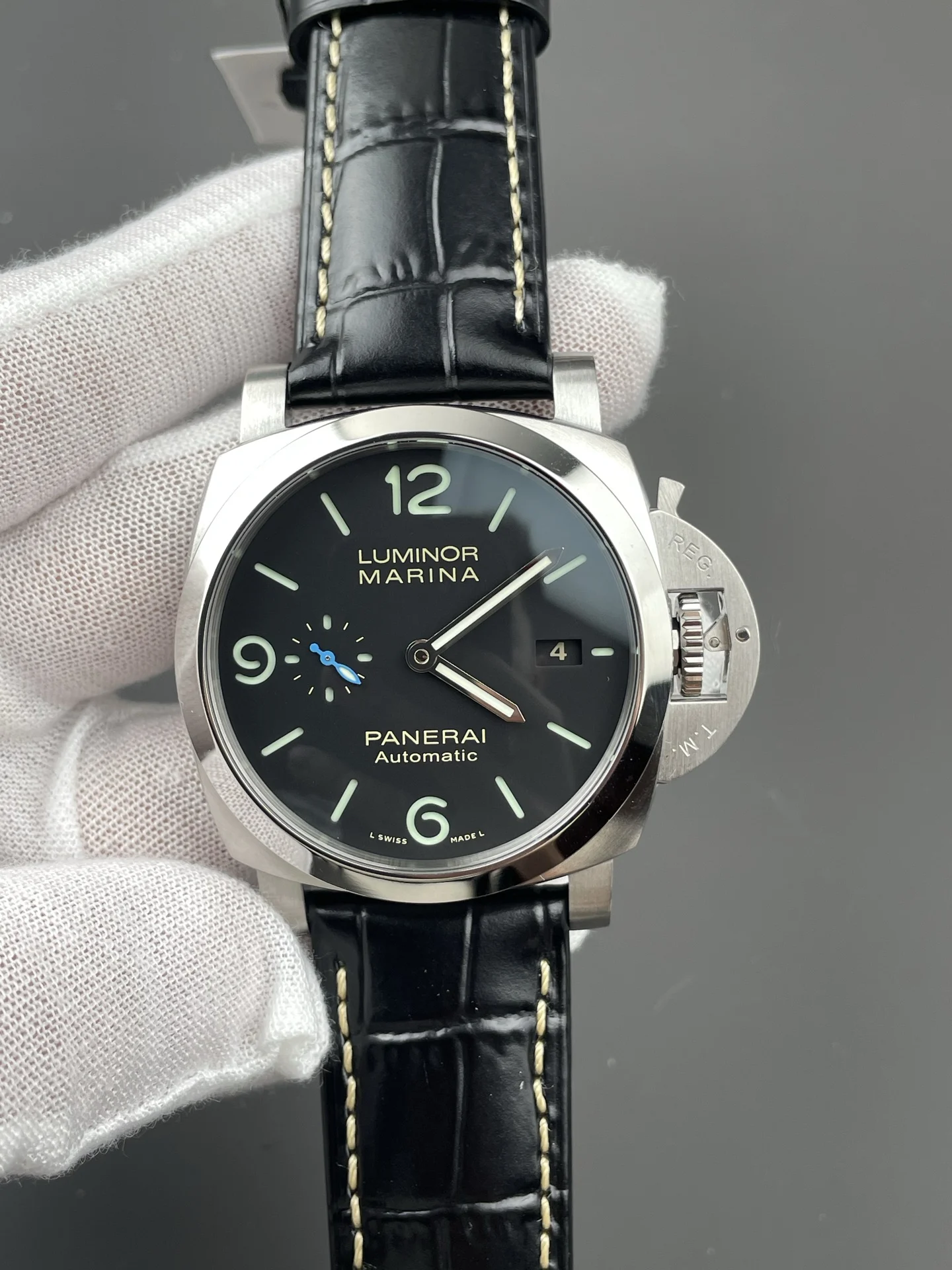 Panerai PAM01312 44mm — photographed off the sweep