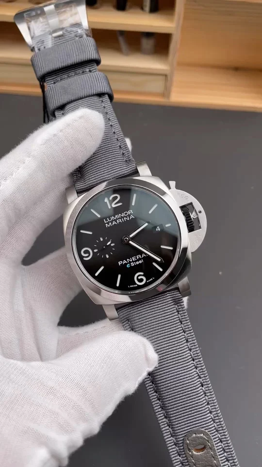 Panerai PAM01358
