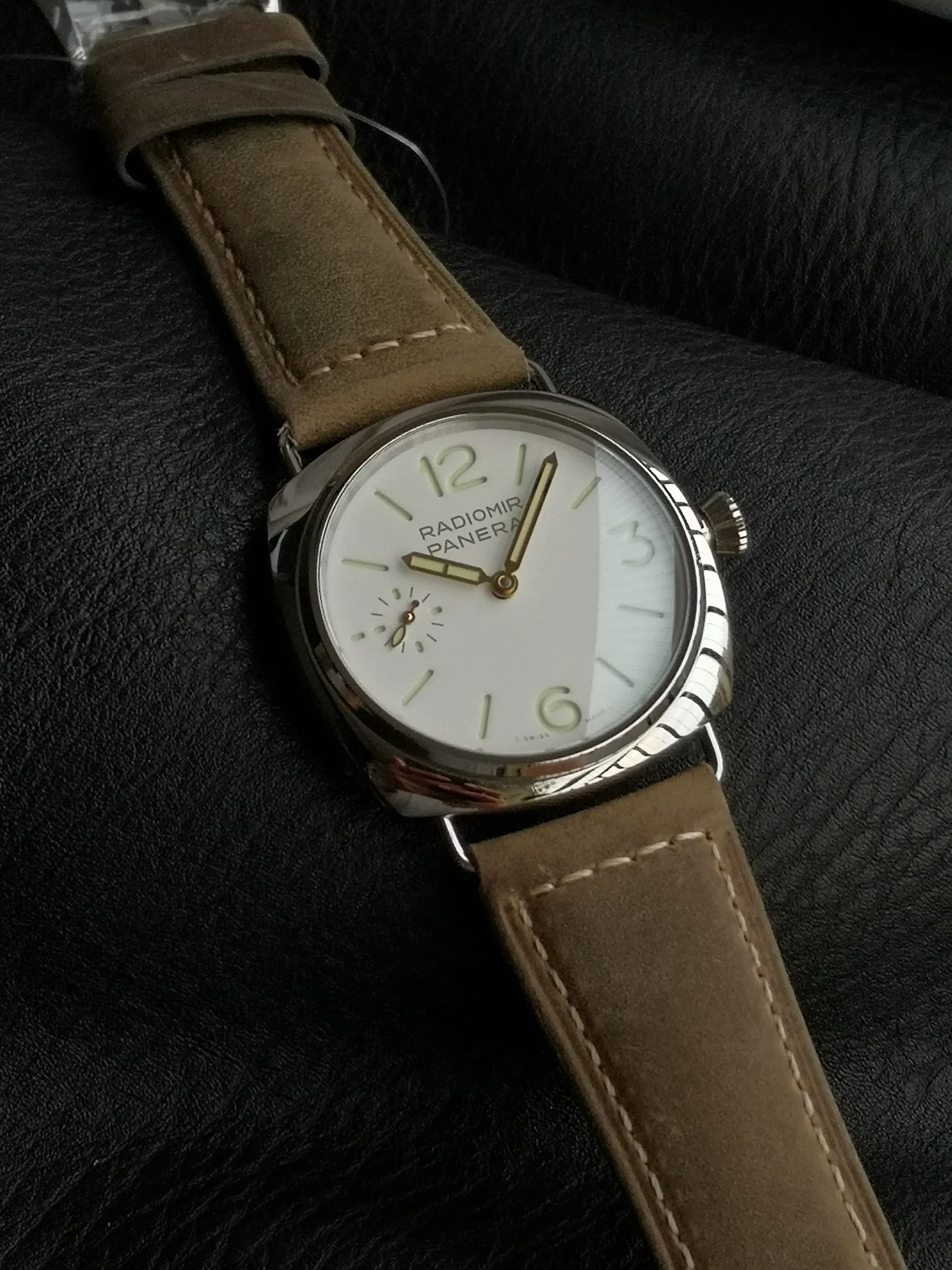 Panerai PAM01384 — photographed off the sweep