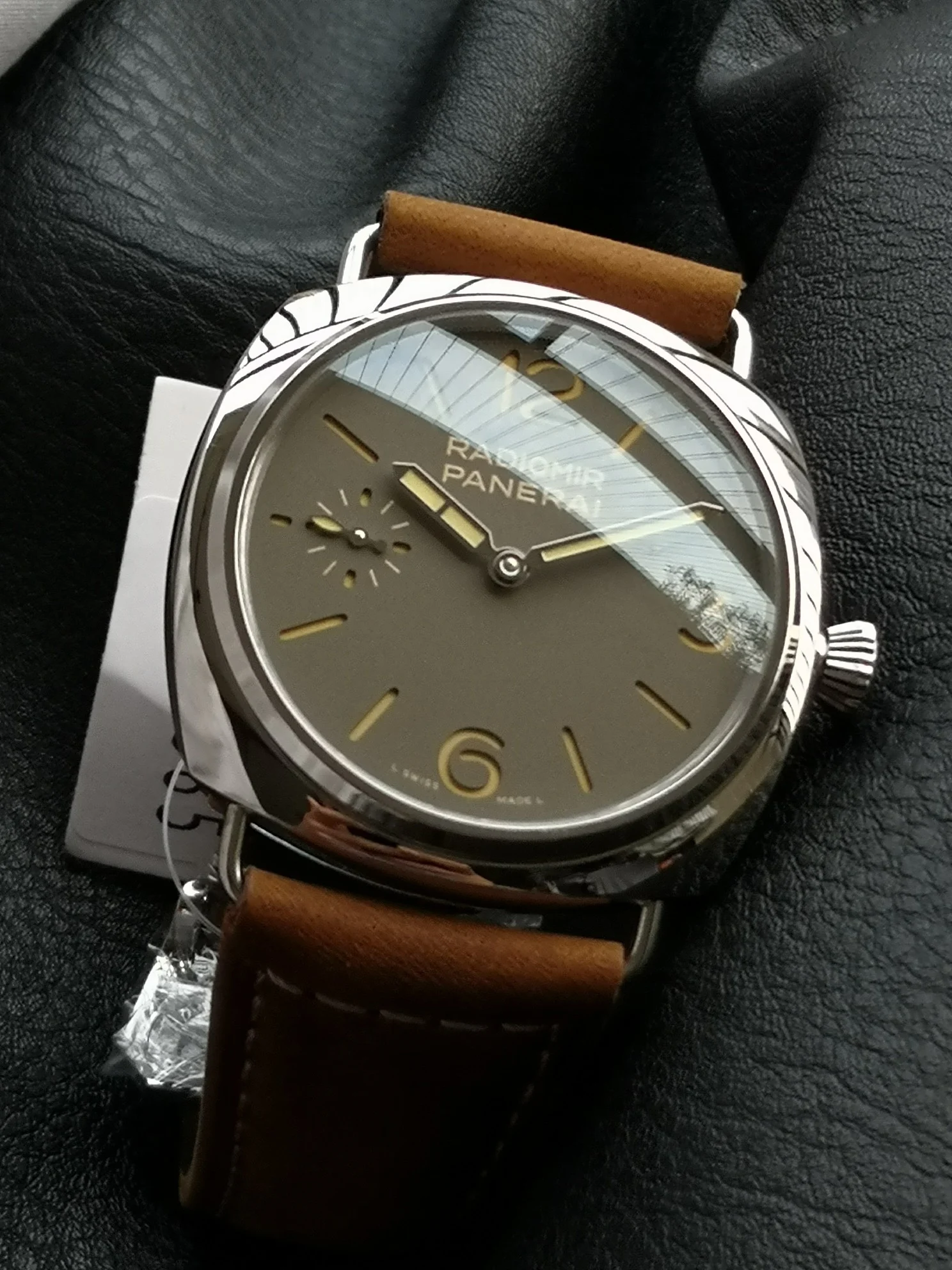Panerai PAM01385 — photographed off the sweep