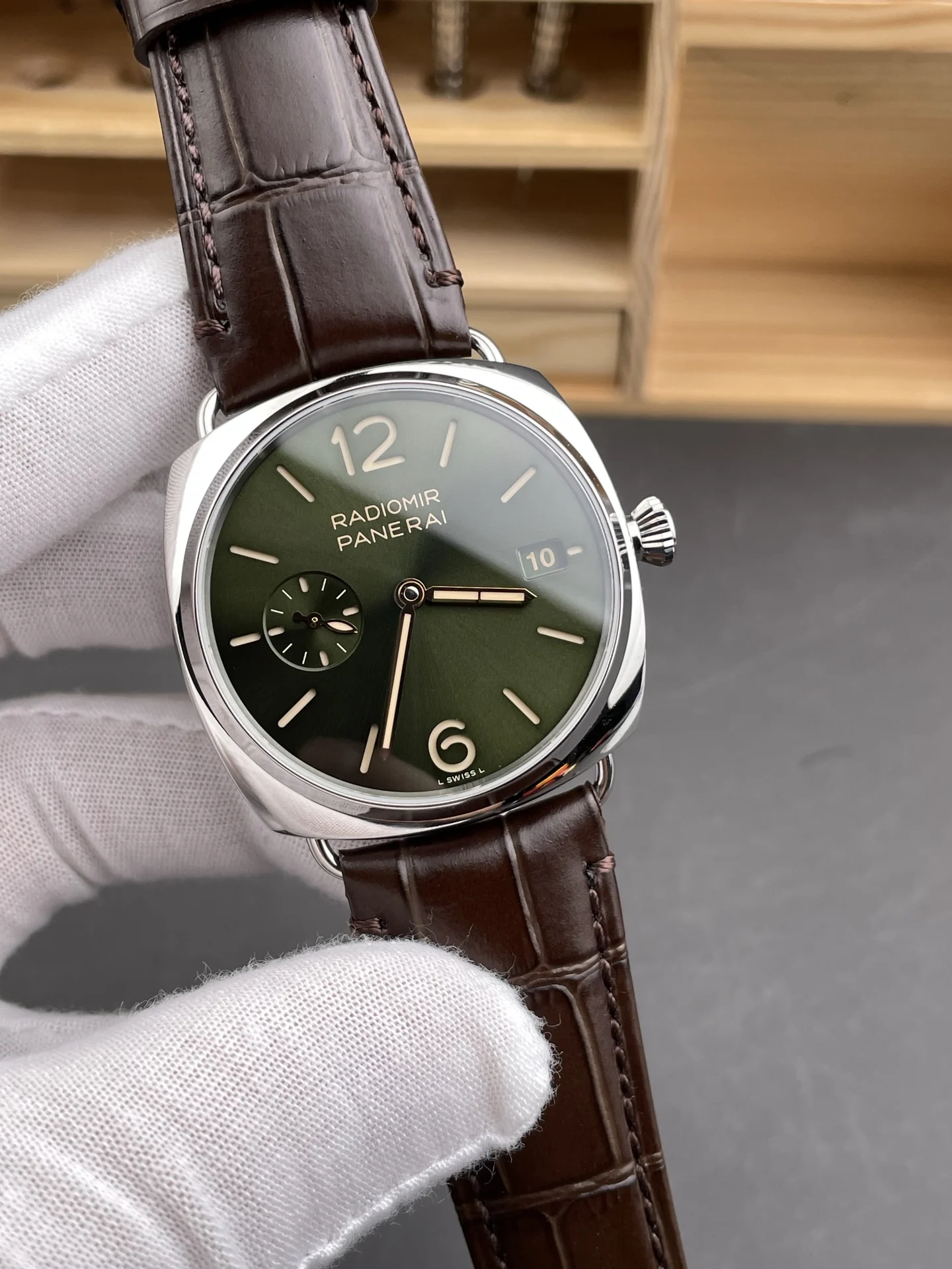 Panerai PAM01386 — photographed off the sweep