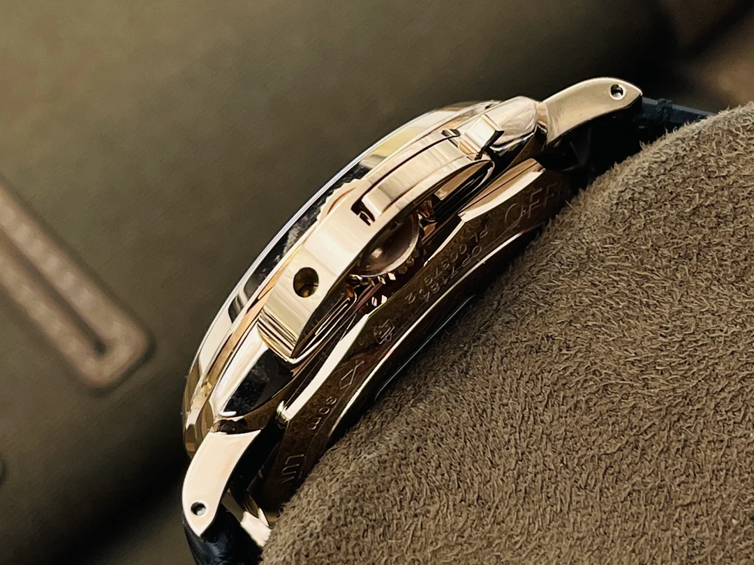 Panerai Rose Gold Red Dial — photographed off the sweep