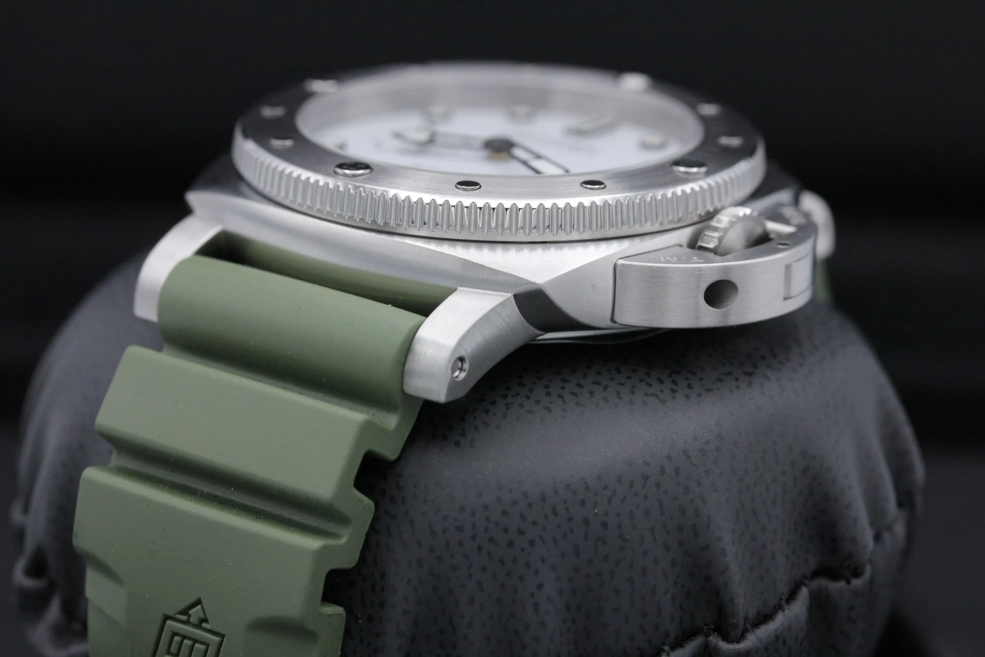 Panerai Steel PAM01226 — photographed off the sweep