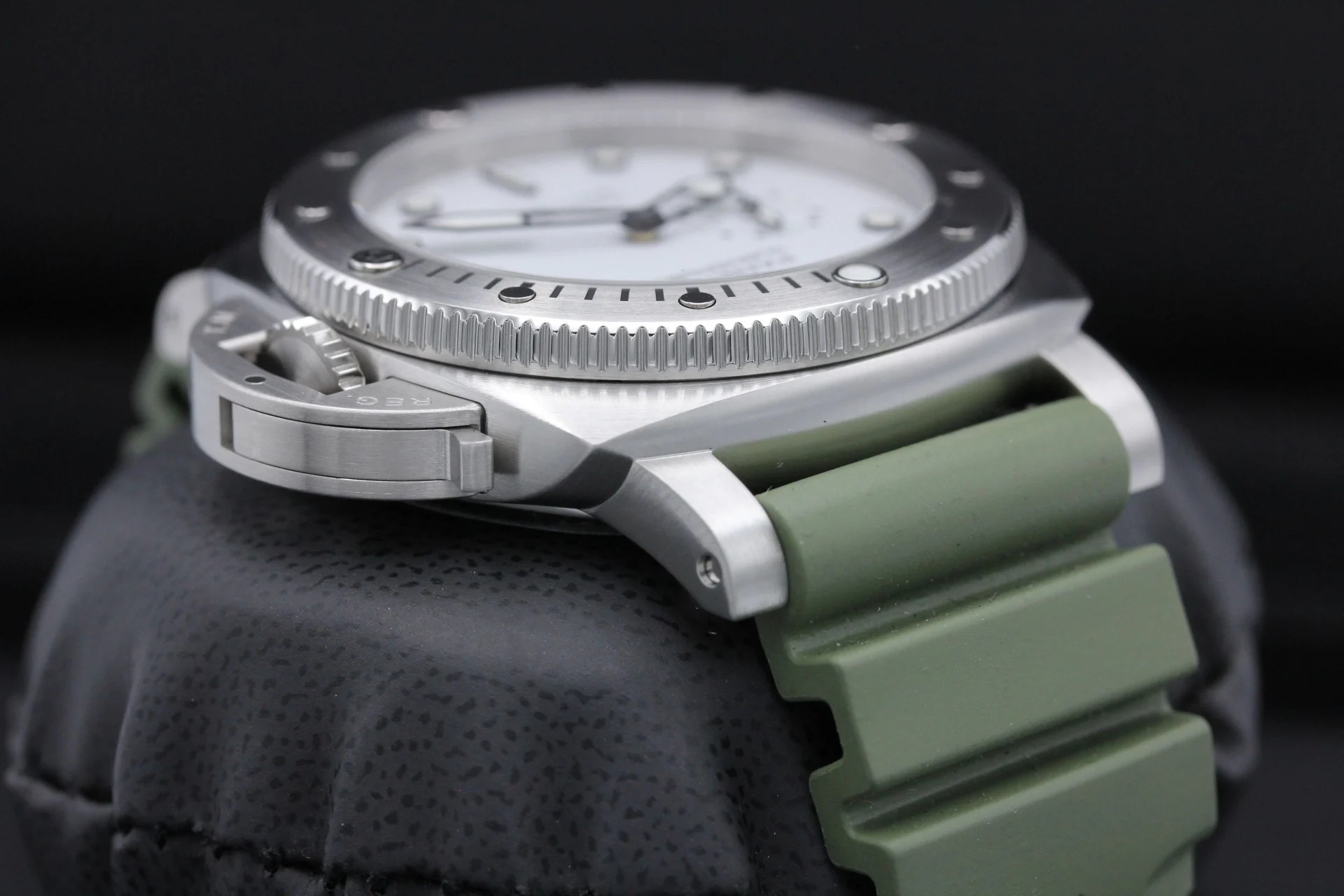 Panerai Steel PAM01226 — photographed off the sweep