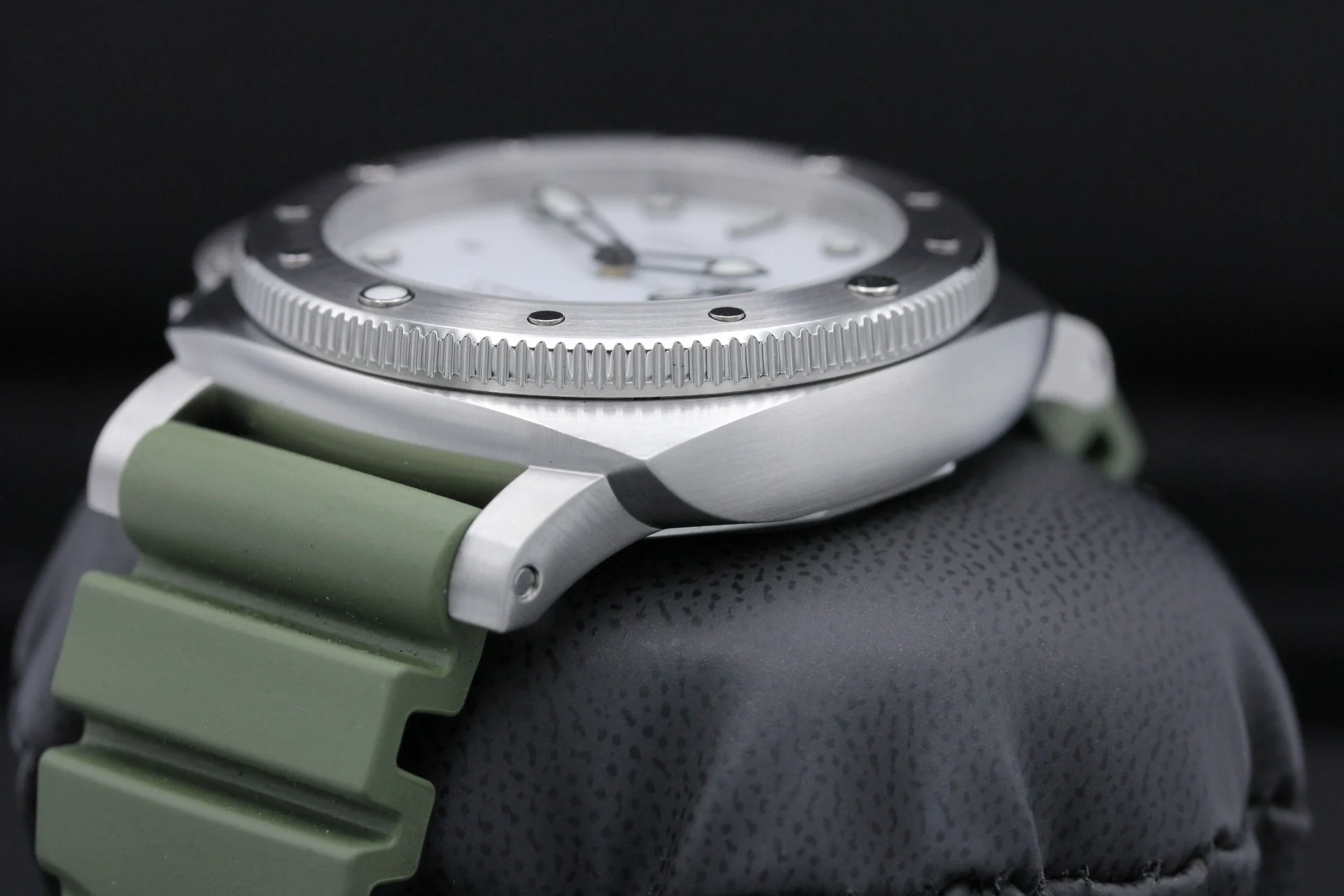 Panerai Steel PAM01226 — photographed off the sweep