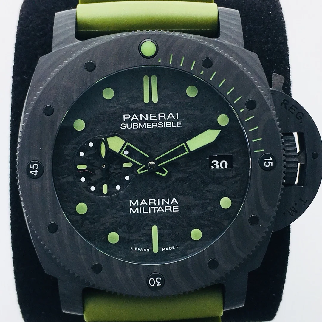 Panerai Submersible PAM00961 — photographed off the sweep