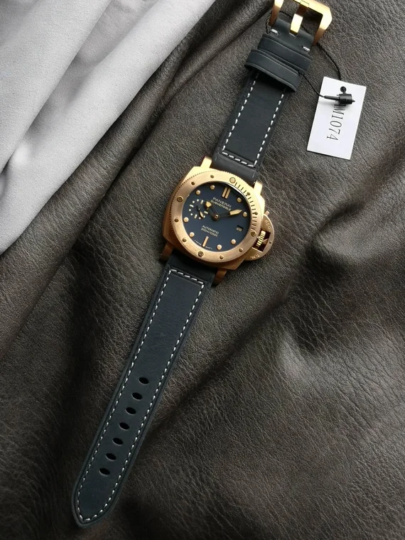 Panerai Submersible PAM01074